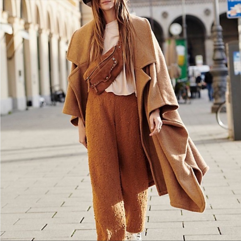 Free People |  Camel Oversized Off Duty Poncho Jacket OS